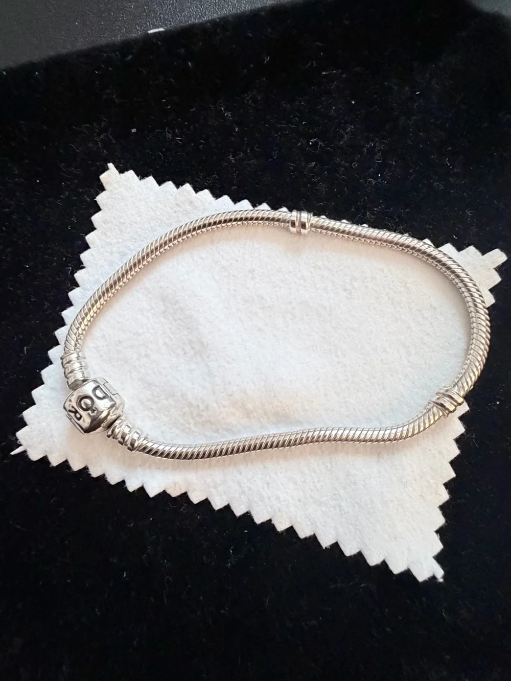 Pandora Moments Sterling Silver Barrel Clasp Snake Chain Bracelet With Box